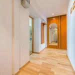 Avis - City 33 غدينيا