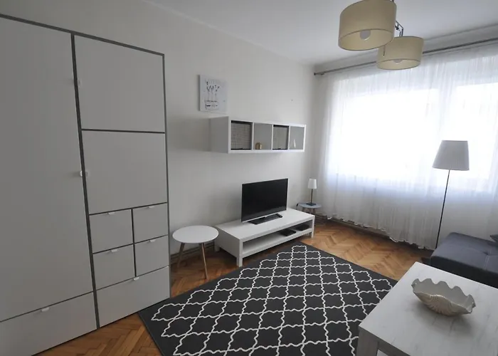 Avis - City 33 Apartmán *