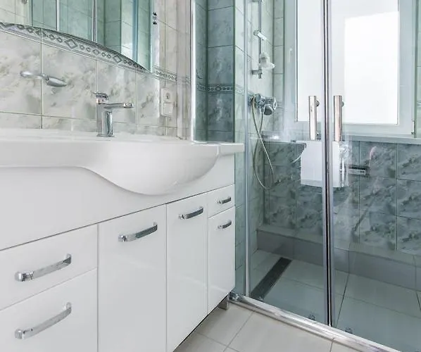 Apartmán Avis - City 33 *